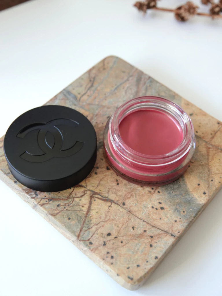 No 1 De Chanel Red Camellia Revitalizing Lip And Cheek Balm